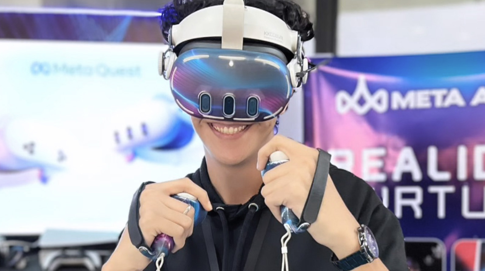Área gaming de realidad virtual Meta Arena en el centro comercial Ciudad Crepuscular